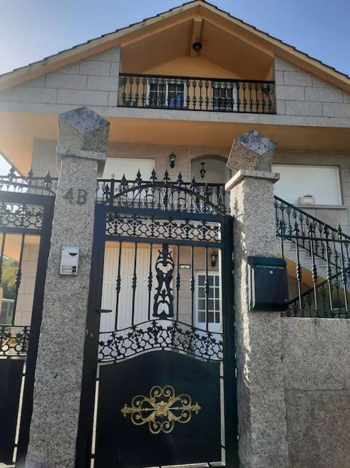 Fogar Dos Petellos, Mondariz. Exterior photo